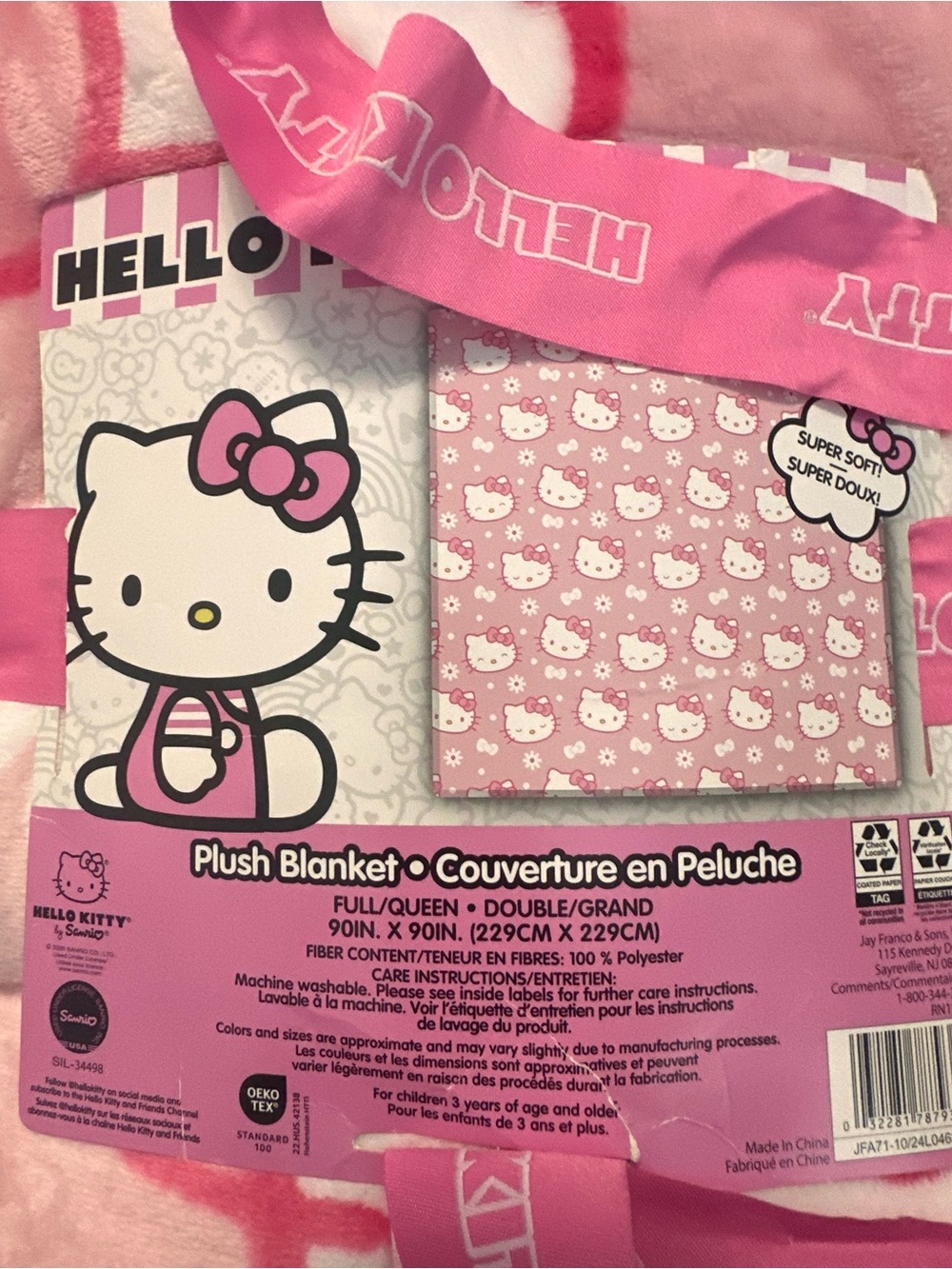 Sanrio Hello Kitty Plush Blanket in Pink and White